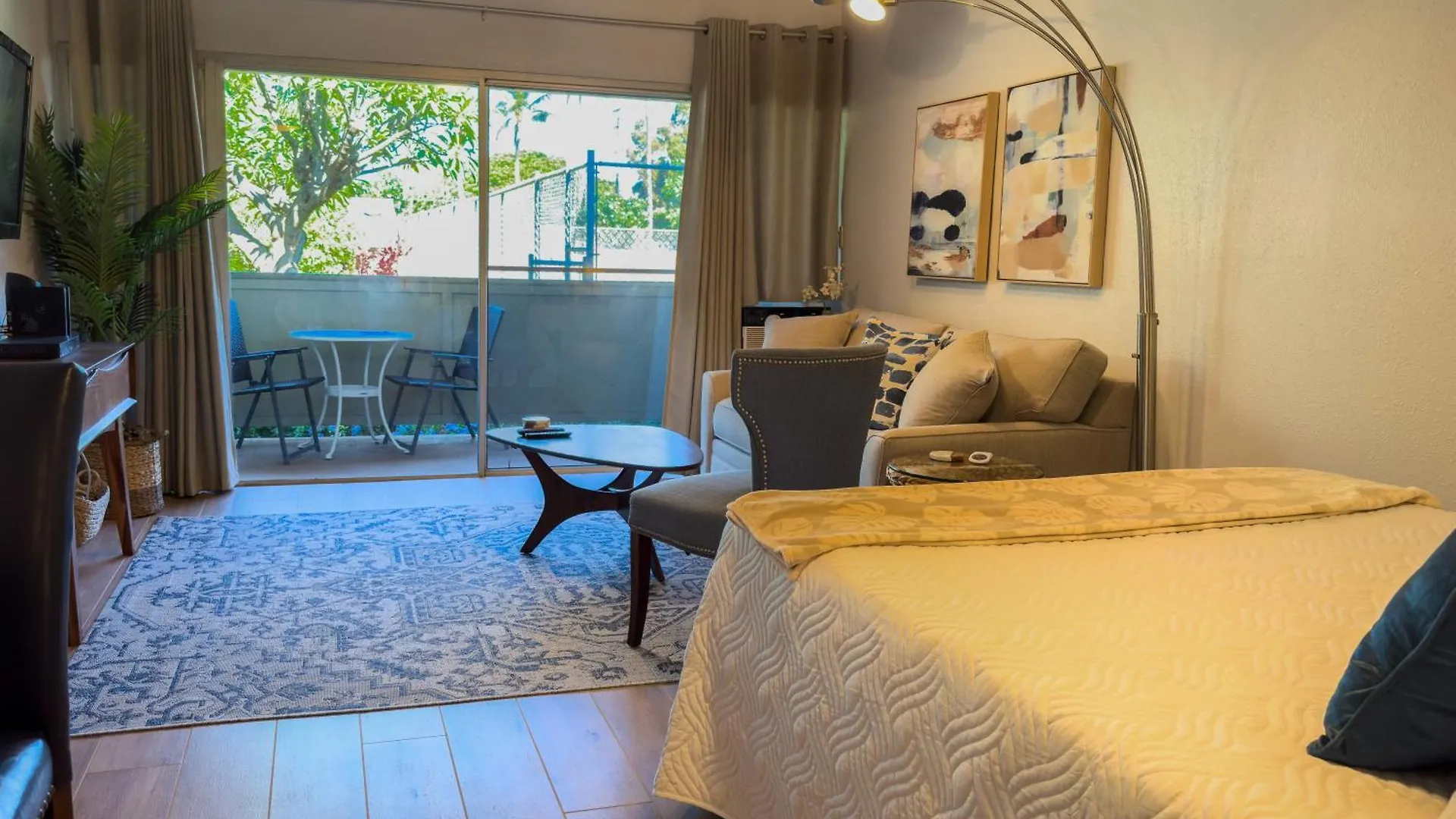 Kihei Bay Surf 130- Garden View Studio, Free Parking Apartment